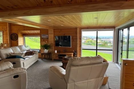 Photo of property in 53a Harbour View Road, Omokoroa, 3114