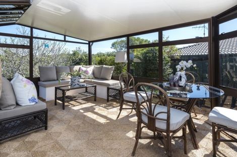 Photo of property in 2/123 Prince Regent Drive, Half Moon Bay, Auckland, 2012