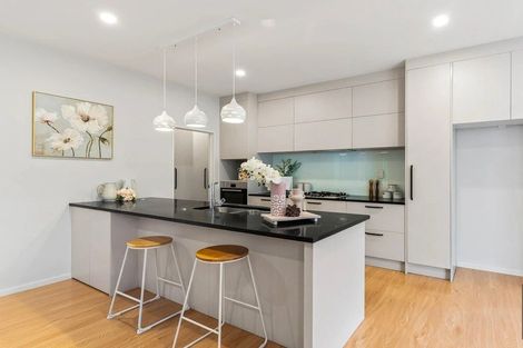 Photo of property in 13 Huahua Crescent, Papakura, 2110