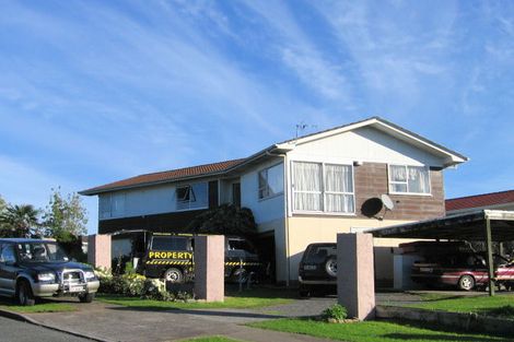 Photo of property in 2 Pesaro Place, Clover Park, Auckland, 2023