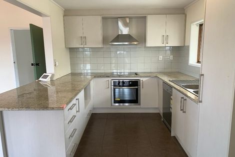 Photo of property in 5 Panorama Court, Red Beach, 0932