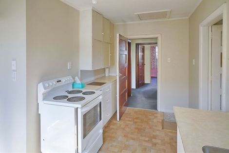 Photo of property in 71 Garreg Road, Bryndwr, Christchurch, 8052