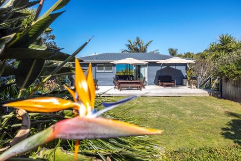 Photo of property in 7 Tetley Road, Surfdale, Waiheke Island, 1081