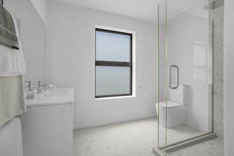 Photo of property in 2 Pascoe Avenue, Paremata, Porirua, 5026