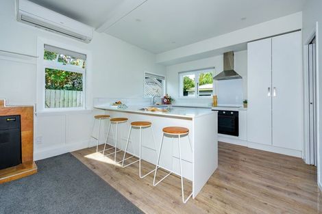 Photo of property in 44 Centaurus Road, Cashmere, Christchurch, 8022