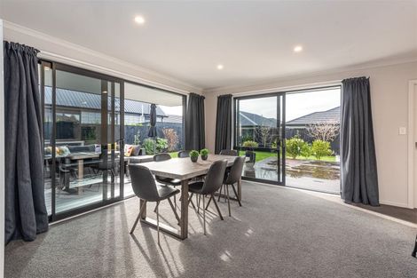 Photo of property in 40 Luxembourg Crescent, Halswell, Christchurch, 8025