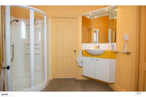 Photo of property in 19a Everton Terrace, Kelburn, Wellington, 6012