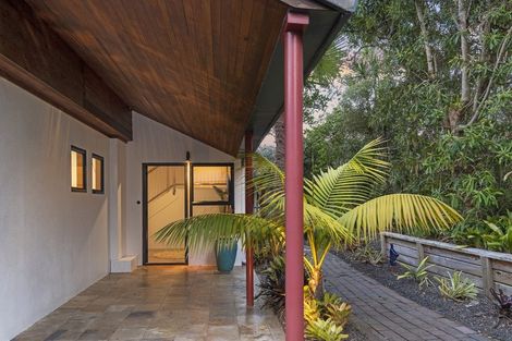 Photo of property in 7b Elgin Place, Red Beach, 0932