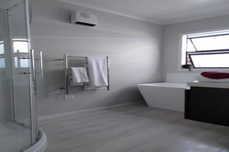 Photo of property in 35 Gallipoli Place, Paraparaumu, 5032