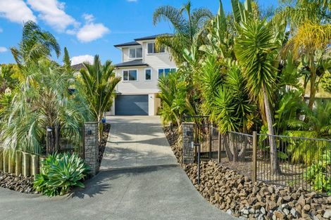 Photo of property in 10a Mackay Drive, Greenhithe, Auckland, 0632