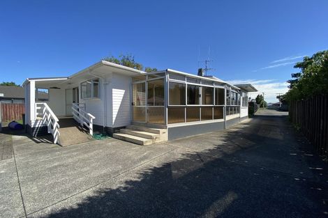 Photo of property in 6 Vesty Avenue, Hillcrest, Hamilton, 3216