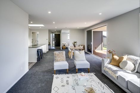 Photo of property in 18 Whangaehu Place, Te Awa, Napier, 4110