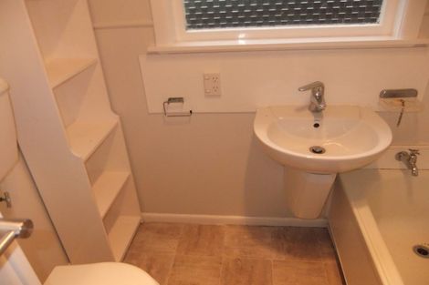 Photo of property in 10a May Street, Hamilton East, Hamilton, 3216