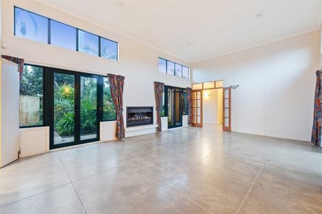 Photo of property in 1 Maghera Drive, East Tamaki, Auckland, 2016