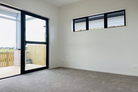 Photo of property in 42 Auranga Drive, Karaka, Papakura, 2113