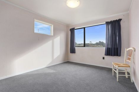 Photo of property in 7a Taioma Crescent, Te Atatu Peninsula, Auckland, 0610