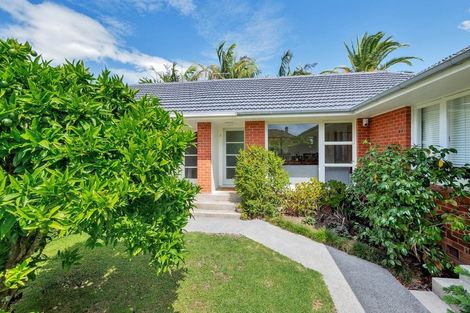 Photo of property in 2/12 Bella Vista Road, Herne Bay, Auckland, 1011