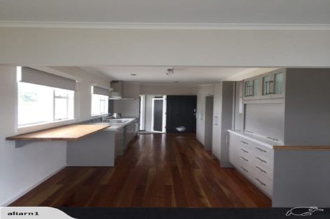 Photo of property in 104 Manawapou Road, Hawera, 4610