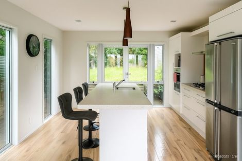 Photo of property in 132 Kittiwake Drive, Schnapper Rock, Auckland, 0632