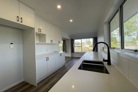 Photo of property in 14 Withers Road, Glen Eden, Auckland, 0602