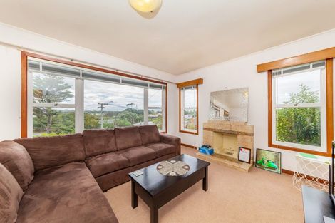 Photo of property in 10 Woodward Avenue, Mangere Bridge, Auckland, 2022