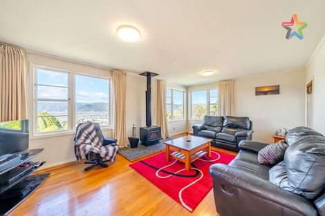 Photo of property in 4 Akatea Road, Korokoro, Lower Hutt, 5012