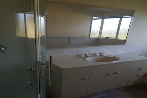 Photo of property in 26 Blake Boulevard, Papamoa Beach, Papamoa, 3118