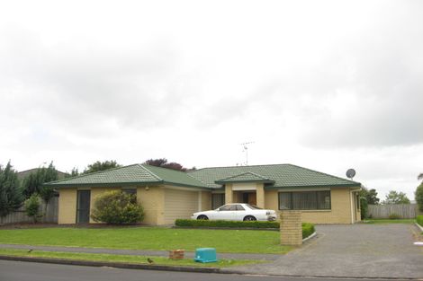 Photo of property in 21 Longford Park Drive, Takanini, 2112