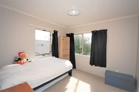 Photo of property in 28 Terracotta Drive, Blockhouse Bay, Auckland, 0600