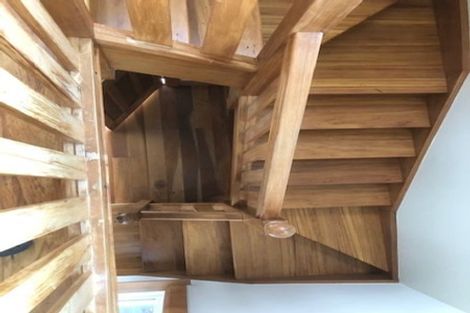 Photo of property in 18 Raroa Road, Kelburn, Wellington, 6012