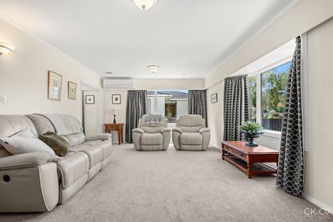 Photo of property in 71 Holdsworth Avenue, Trentham, Upper Hutt, 5018