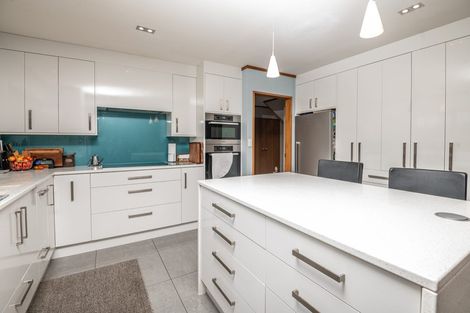 Photo of property in 26 Burbank Crescent, Churton Park, Wellington, 6037