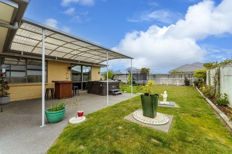 Photo of property in 11 Beachvale Drive, Kaiapoi, 7630