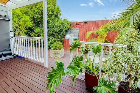 Photo of property in 35 Mcleod Road, Henderson, Auckland, 0612