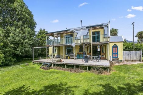 Photo of property in 27 Harvey Street, Waitati, 9085