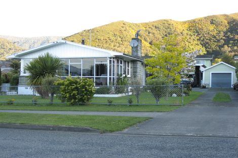 Photo of property in 30 Scotland Street, Picton, 7220