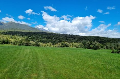 Photo of property in 730 Upper Pitone Road, Pitone, New Plymouth, 4374