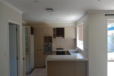 Photo of property in 72 Baverstock Road, Flat Bush, Auckland, 2016