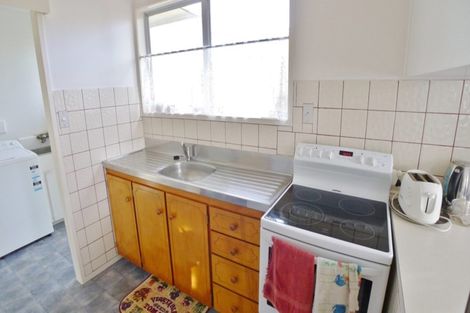 Photo of property in 12 Claverdon Drive, Massey, Auckland, 0614