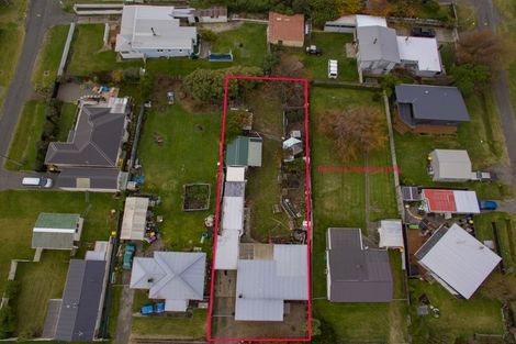 Photo of property in 13 Pratt Avenue, Foxton Beach, Foxton, 4815