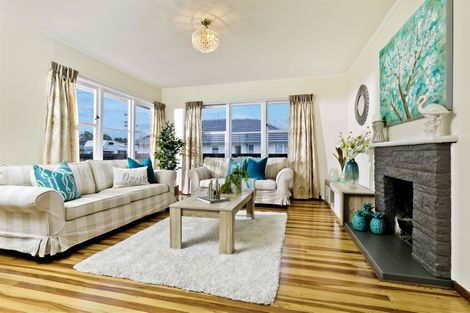 Photo of property in 1/38 Edwards Avenue, Henderson, Auckland, 0610