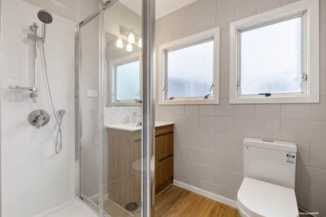 Photo of property in 16 Helena Street, Massey, Auckland, 0614