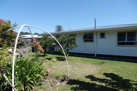 Photo of property in 5 Lewis Street, Kaiti, Gisborne, 4010