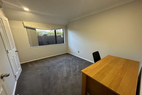 Photo of property in 14 Annalong Road, Dannemora, Auckland, 2016