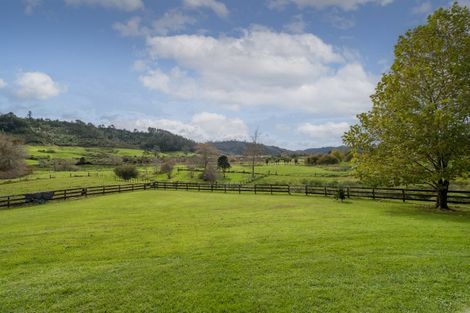 Photo of property in 77 Hodge Road, Coroglen, Whitianga, 3591