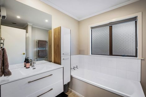 Photo of property in 32a Shanly Street, Brown Owl, Upper Hutt, 5018