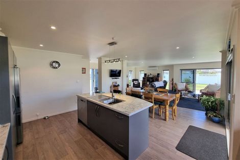 Photo of property in 5 Grange Lane, Waipu, 0510