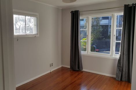 Photo of property in 17 Larchwood Avenue, Westmere, Auckland, 1022