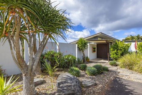 Photo of property in 917 Pakiri Block Road, Tomarata, Wellsford, 0974