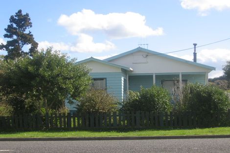 Photo of property in 49 Valley Road, Hikurangi, 0114